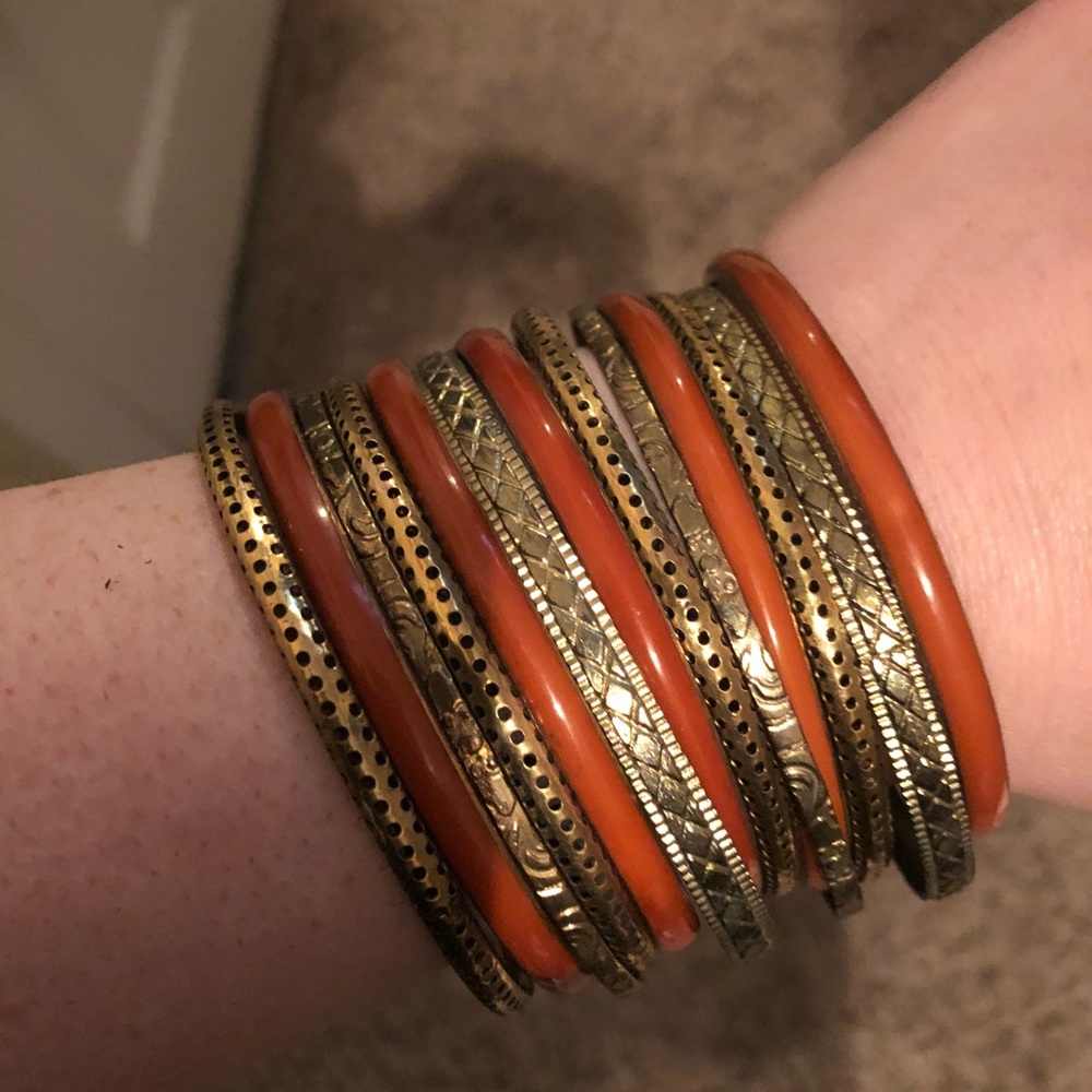 Assorted Bangles!!